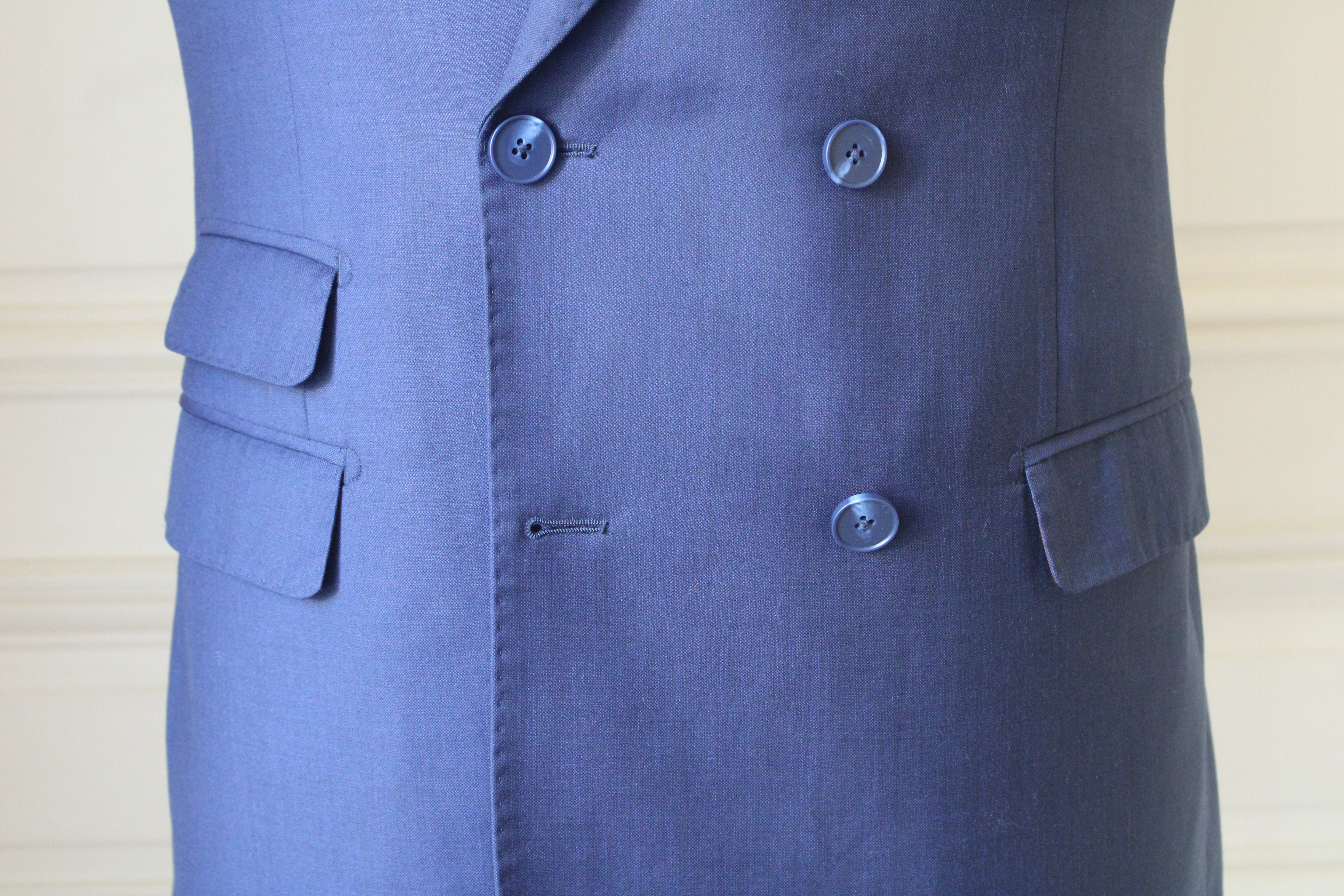 Quelle épaule choisir ? Entre autorité, équilibre et décontraction