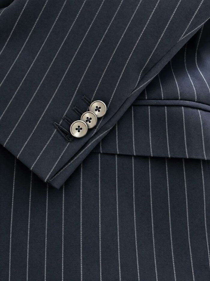 The Milanese buttonhole